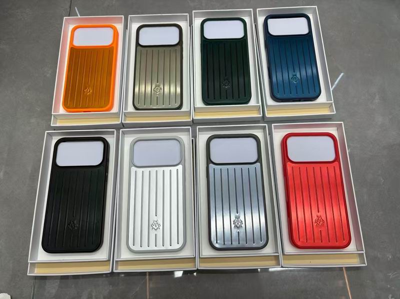 Rimowa phone shell 102413